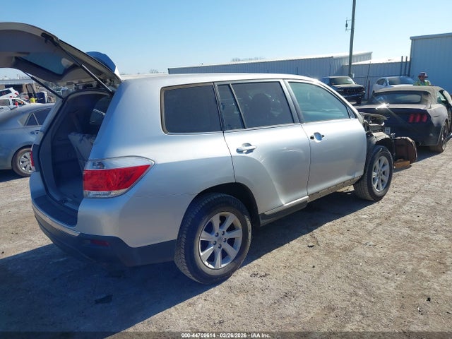 Продажа на аукционе авто 2013 Toyota Highlander Base V6, vin: 5TDZK3EH5DS105265, номер лота: 44708614