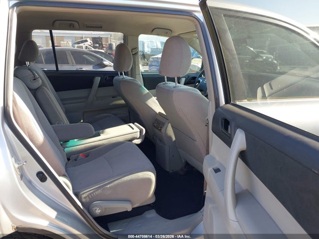 Продажа на аукционе авто 2013 Toyota Highlander Base V6, vin: 5TDZK3EH5DS105265, номер лота: 44708614