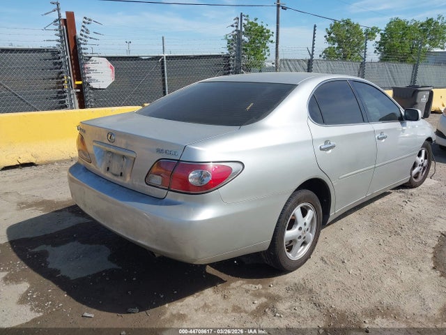 2002 Lexus Es 300 მანქანა იყიდება აუქციონზე, vin: JTHBF30G820034369, აუქციონის ნომერი: 44708617