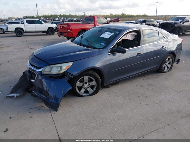Chevrolet MALIBU LS 2015 1G11B5SLXFF117988 Image 2