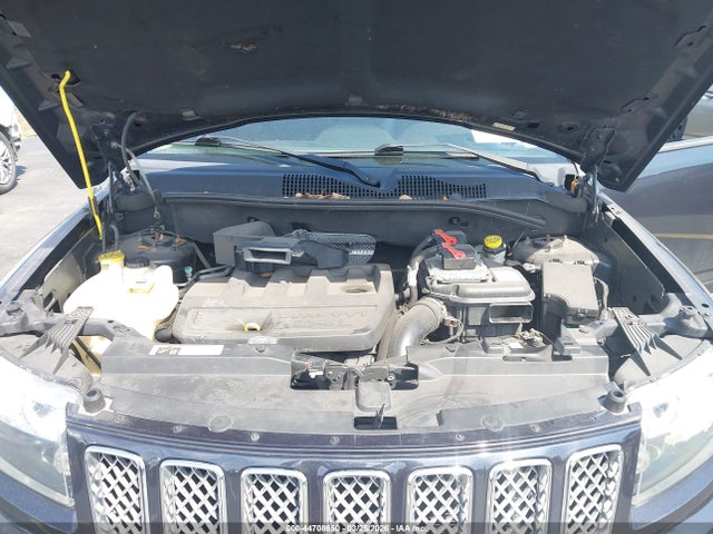 44708650 :رقم المزاد ، 1C4NJCEB8FD274840 vin ، 2015 Jeep Compass Latitude مزاد بيع
