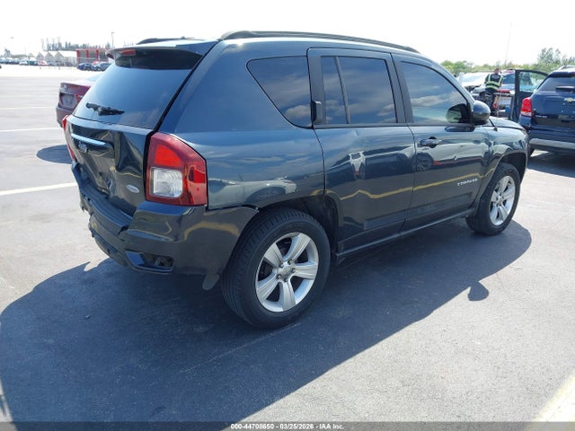 44708650 :رقم المزاد ، 1C4NJCEB8FD274840 vin ، 2015 Jeep Compass Latitude مزاد بيع