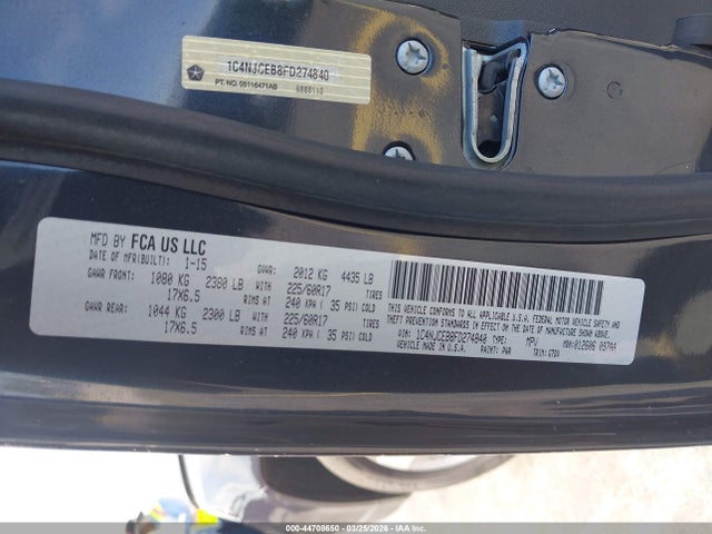 44708650 :رقم المزاد ، 1C4NJCEB8FD274840 vin ، 2015 Jeep Compass Latitude مزاد بيع