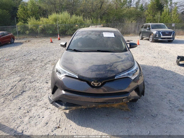 Toyota C-HR XLE 2018 NMTKHMBX2JR019312 Image 12