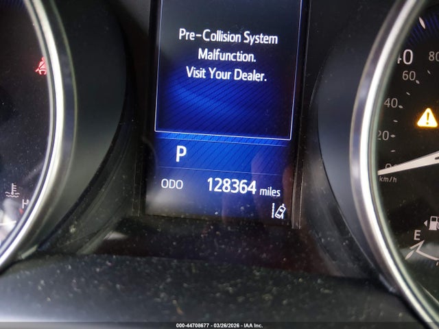 Toyota C-HR XLE 2018 NMTKHMBX2JR019312 Image 15