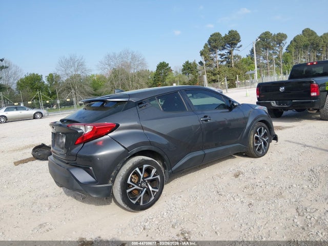 Toyota C-HR XLE 2018 NMTKHMBX2JR019312 Image 4