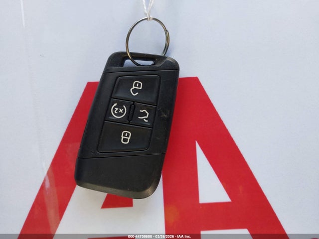 44708688 :رقم المزاد ، 3VVCB7AX8PM136123 vin ، 2023 Volkswagen Tiguan 2.0t Se R-line Black مزاد بيع