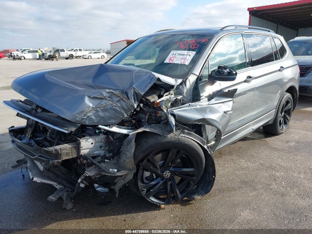 44708688 :رقم المزاد ، 3VVCB7AX8PM136123 vin ، 2023 Volkswagen Tiguan 2.0t Se R-line Black مزاد بيع