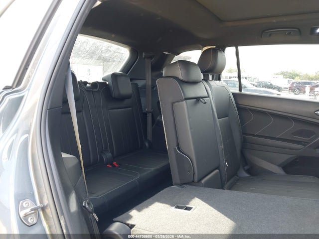 44708688 :رقم المزاد ، 3VVCB7AX8PM136123 vin ، 2023 Volkswagen Tiguan 2.0t Se R-line Black مزاد بيع