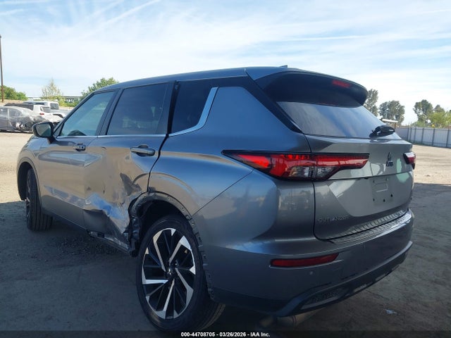Aukcja sprzedaży 2022 Mitsubishi Outlander Black Edition 2wd/se 2.5 2wd/se Launch Edition 2wd, vin: JA4J3UA82NZ023011, numer aukcji: 44708705