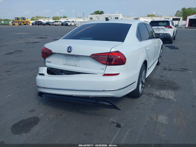2017 VOLKSWAGEN PASSAT 1VWDT7A36HC040214 Photo 3