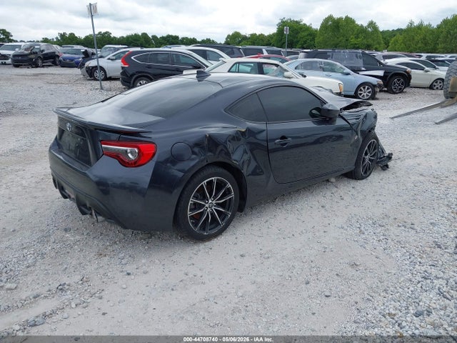 JF1ZNAA10H8705311 Toyota 86