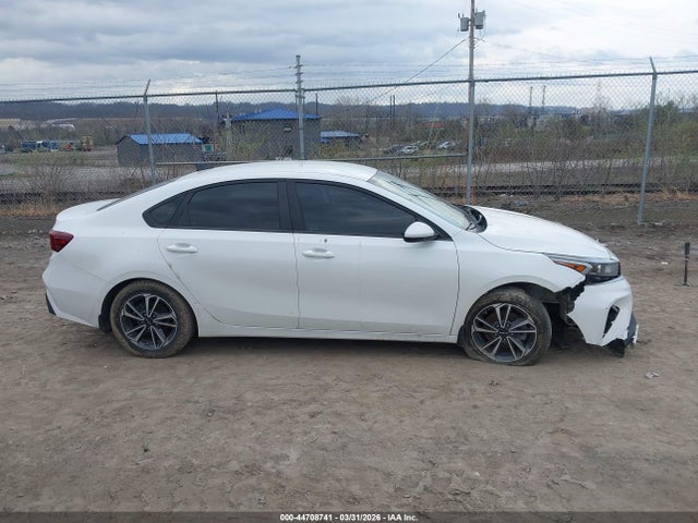 2023 Kia Forte Lxs მანქანა იყიდება აუქციონზე, vin: 3KPF24AD0PE538244, აუქციონის ნომერი: 44708741