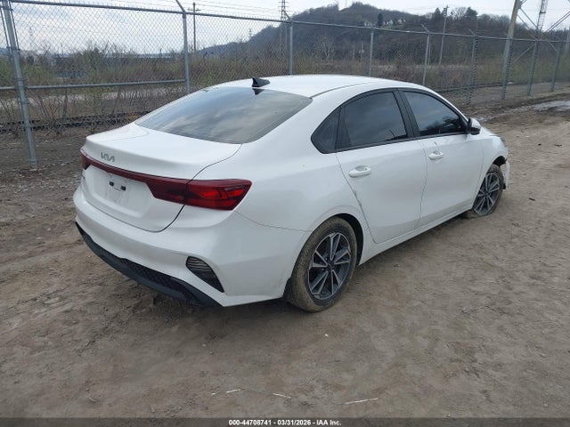 2023 Kia Forte Lxs მანქანა იყიდება აუქციონზე, vin: 3KPF24AD0PE538244, აუქციონის ნომერი: 44708741