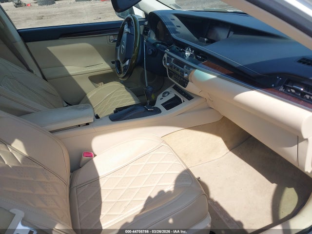 Продажа на аукционе авто 2015 Lexus Es 350, vin: JTHBK1GG7F2184490, номер лота: 44708786
