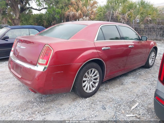 2013 CHRYSLER 300 2C3CCAAG1DH632520 Photo 3