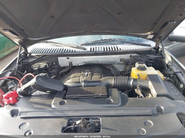 5LMJJ3JT6FEJ00149 Lincoln NAVIGATOR L