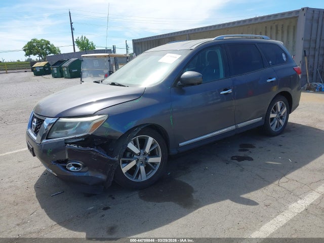 Nissan Pathfinder Platinum 2014 5N1AR2MMXEC610881 Image 2