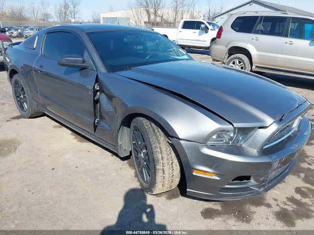 Auction sale of the 2013 Ford Mustang V6, vin: 1ZVBP8AM2D5241021, lot number: 44708849