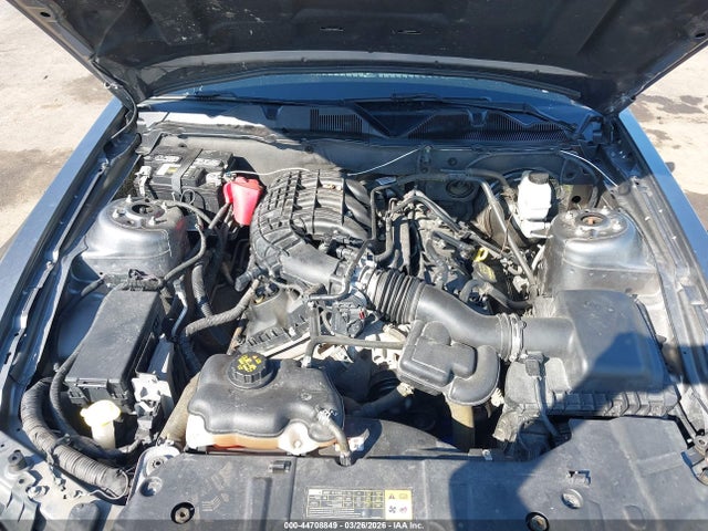 Продажа на аукционе авто 2013 Ford Mustang V6, vin: 1ZVBP8AM2D5241021, номер лота: 44708849