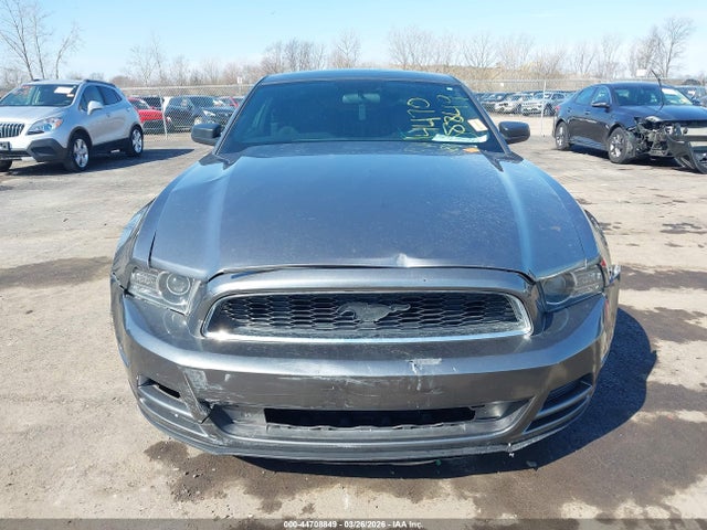 Продажа на аукционе авто 2013 Ford Mustang V6, vin: 1ZVBP8AM2D5241021, номер лота: 44708849