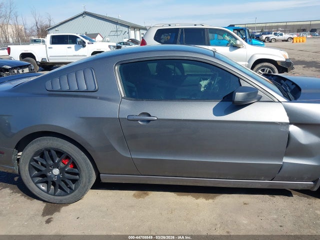 Продажа на аукционе авто 2013 Ford Mustang V6, vin: 1ZVBP8AM2D5241021, номер лота: 44708849