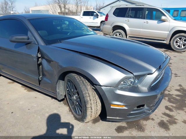 Продажа на аукционе авто 2013 Ford Mustang V6, vin: 1ZVBP8AM2D5241021, номер лота: 44708849