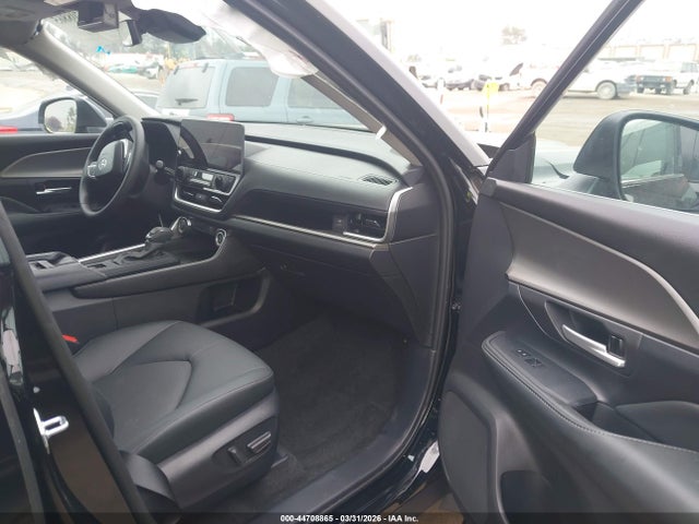 Toyota Grand Highlander Xle 2026 5TDAAAB54TS114536 Image 5