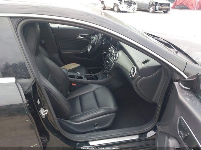 2014 MERCEDES-BENZ CLA 250 WDDSJ4EB2EN082692 Photo 4