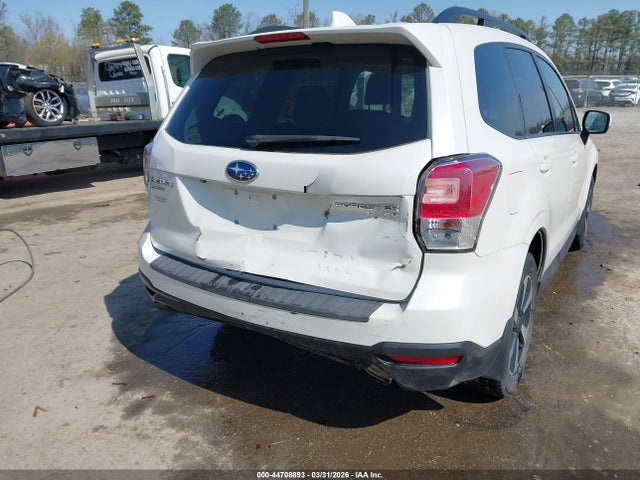 JF2SJAGCXHH532589 Subaru Forester 2.5i Premium