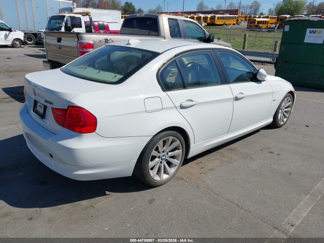 Продажа на аукционе авто 2011 Bmw 328i, vin: WBAPH7C50BE679200, номер лота: 44708907