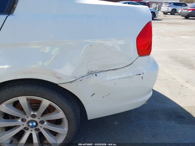 Продажа на аукционе авто 2011 Bmw 328i, vin: WBAPH7C50BE679200, номер лота: 44708907