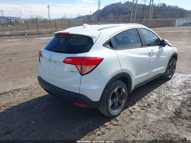 2018 HONDA HR-V 3CZRU6H77JM707377 Photo 3