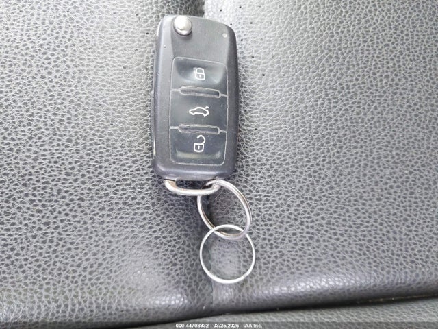 44708932 :رقم المزاد ، WVGAV7AX2FW094572 vin ، 2015 Volkswagen Tiguan Sel مزاد بيع