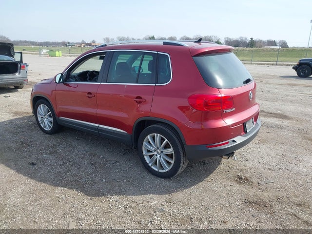 44708932 :رقم المزاد ، WVGAV7AX2FW094572 vin ، 2015 Volkswagen Tiguan Sel مزاد بيع