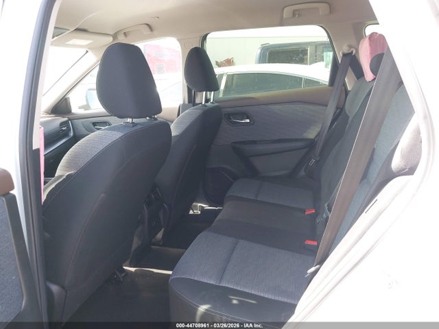 JN8BT3BAXPW413577 Nissan Rogue Sv Fwd