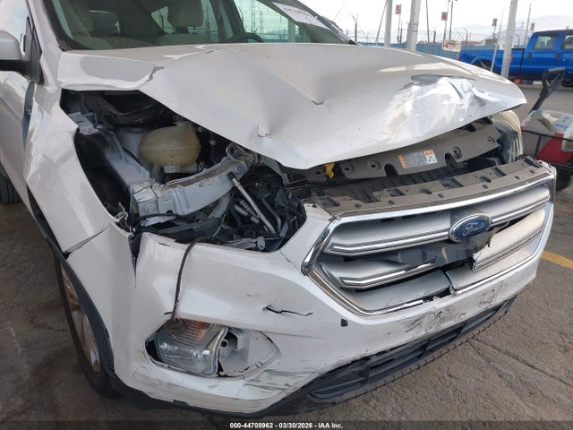 2017 FORD ESCAPE 1FMCU0GD2HUE96686 Photo 5