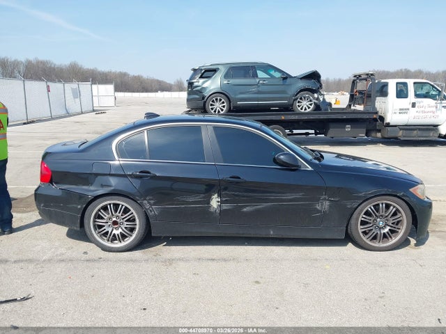 44708970 :رقم المزاد ، WBAVB33576AZ87253 vin ، 2006 Bmw 330i مزاد بيع