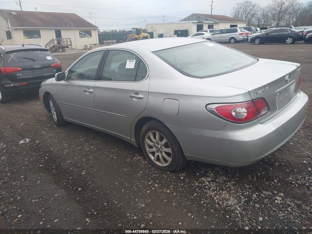 44708988 :رقم المزاد ، JTHBF30G620018381 vin ، 2002 Lexus Es 300 مزاد بيع