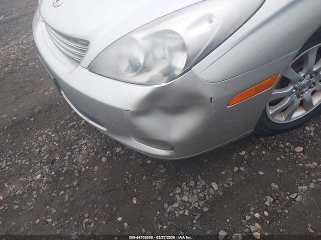 44708988 :رقم المزاد ، JTHBF30G620018381 vin ، 2002 Lexus Es 300 مزاد بيع
