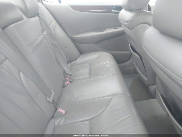 44708988 :رقم المزاد ، JTHBF30G620018381 vin ، 2002 Lexus Es 300 مزاد بيع