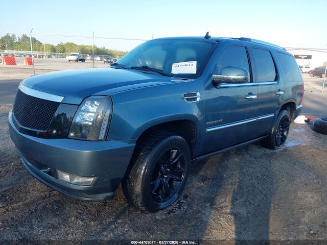 44709011 :رقم المزاد ، 1GYUKCEF5AR136867 vin ، 2010 Cadillac Escalade Premium مزاد بيع