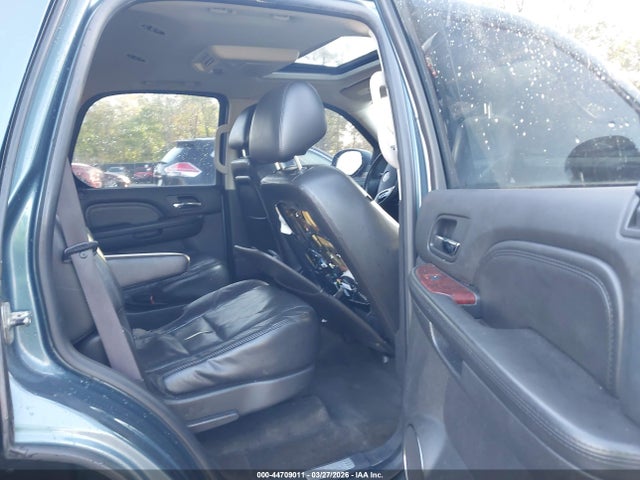 44709011 :رقم المزاد ، 1GYUKCEF5AR136867 vin ، 2010 Cadillac Escalade Premium مزاد بيع