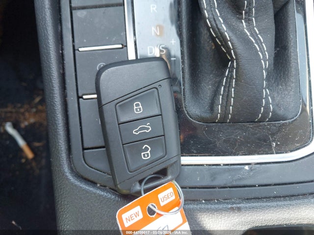 44709017 :رقم المزاد ، 3VWC57BU6MM068360 vin ، 2021 Volkswagen Jetta 1.4t R-line/1.4t S/1.4t Se مزاد بيع