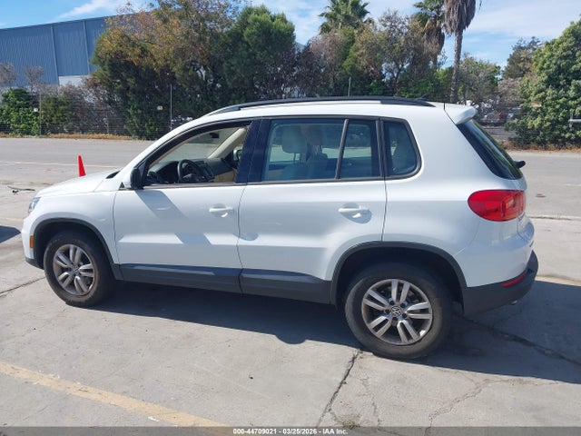 WVGBV7AX6HK028072 Volkswagen Tiguan 2.0t/2.0t S