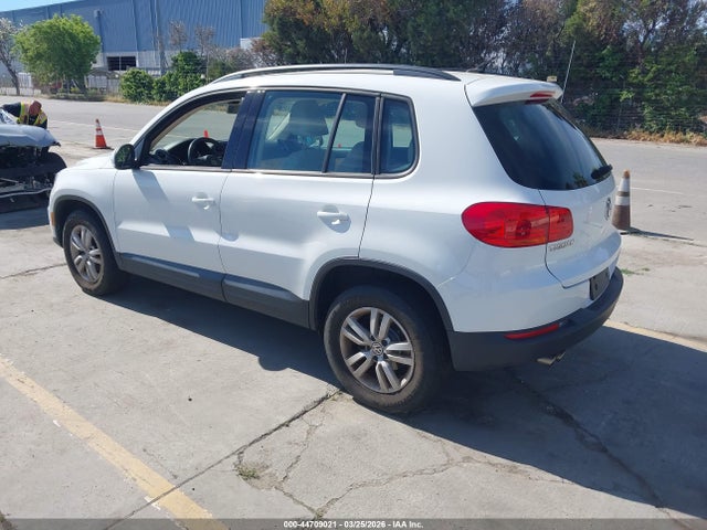 WVGBV7AX6HK028072 Volkswagen Tiguan 2.0t/2.0t S