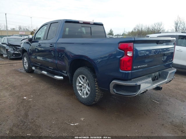 2019 CHEVROLET SILVERADO 1500 1GCRYDED3KZ306756 Photo 2