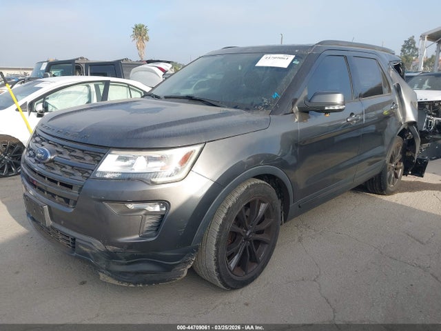 Ford EXPLORER XLT 2018 1FM5K7D89JGC41701 Image 2