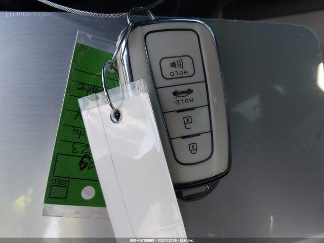 2023 Toyota Camry Le Hybrid მანქანა იყიდება აუქციონზე, vin: 4T1C31AK8PU605988, აუქციონის ნომერი: 44709069
