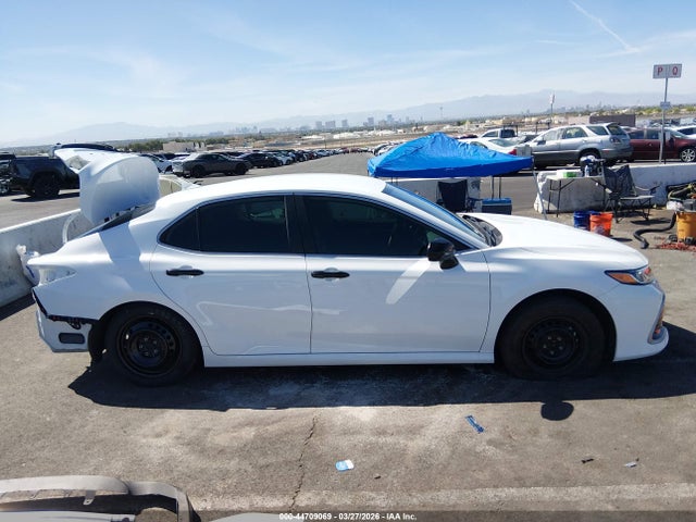 2023 Toyota Camry Le Hybrid მანქანა იყიდება აუქციონზე, vin: 4T1C31AK8PU605988, აუქციონის ნომერი: 44709069